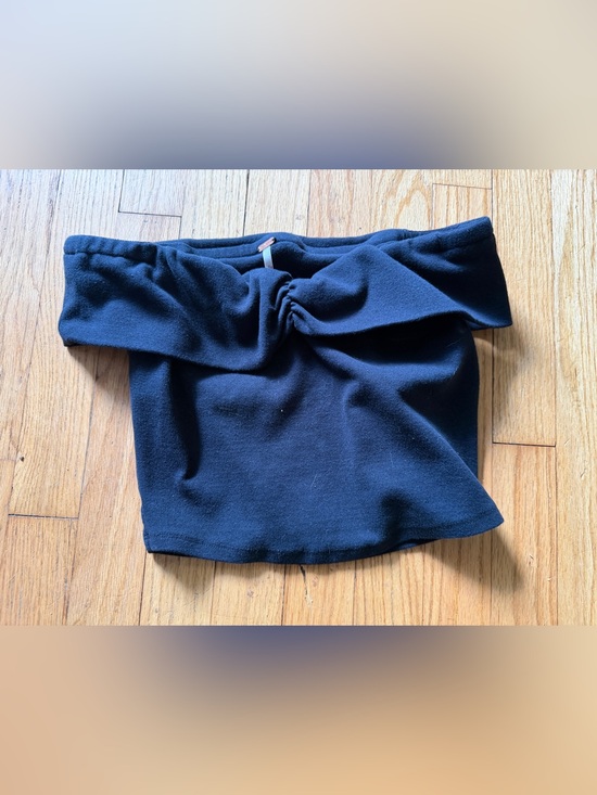 Free People Dresses & Skirts - Black Twist-Front Women’s cropped free people off shoulder shirt